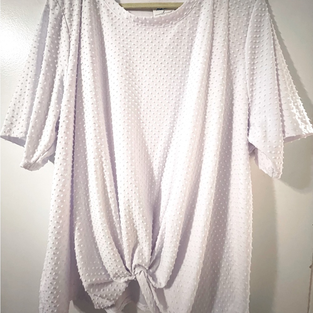 4/$25 Kim & Cami white dot shirt with twist on